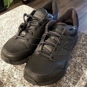 NEW-Women's New Balance 928v3 Leather Walking Shoe